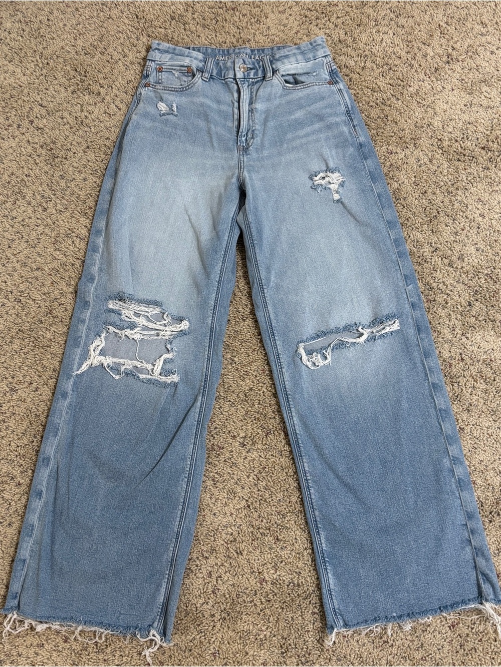 American Eagle Curvy Super High Waisted
Baggy Wide Leg Jean